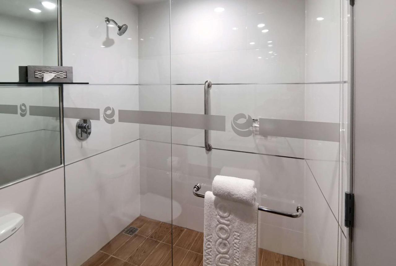 Ramada Encore By Wyndham Guadalajara Aeropuerto Las Pintas Eksteriør bilde