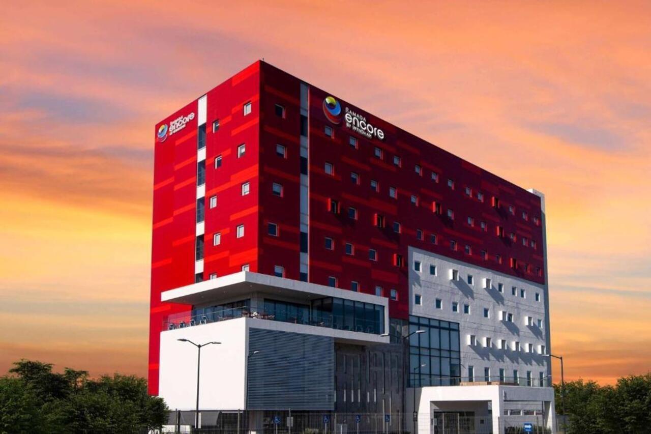 Ramada Encore By Wyndham Guadalajara Aeropuerto Las Pintas Eksteriør bilde