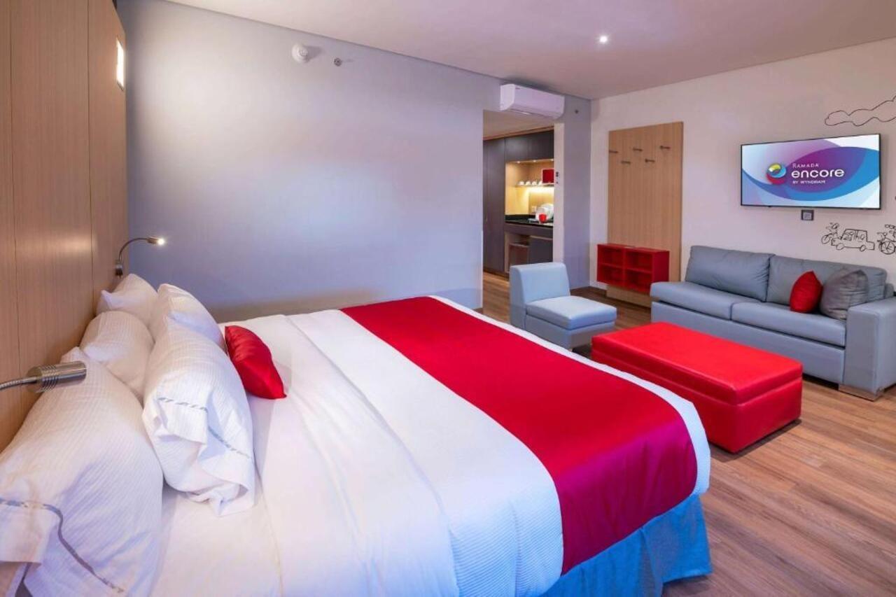 Ramada Encore By Wyndham Guadalajara Aeropuerto Las Pintas Eksteriør bilde